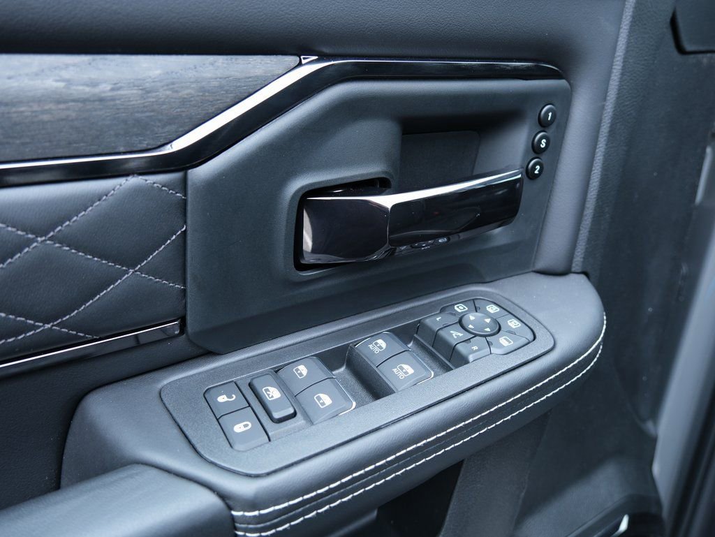 New 2026 RAM 3500 Limited image 28