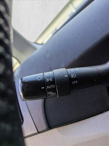 Used 2015 Toyota Prius Five image 12