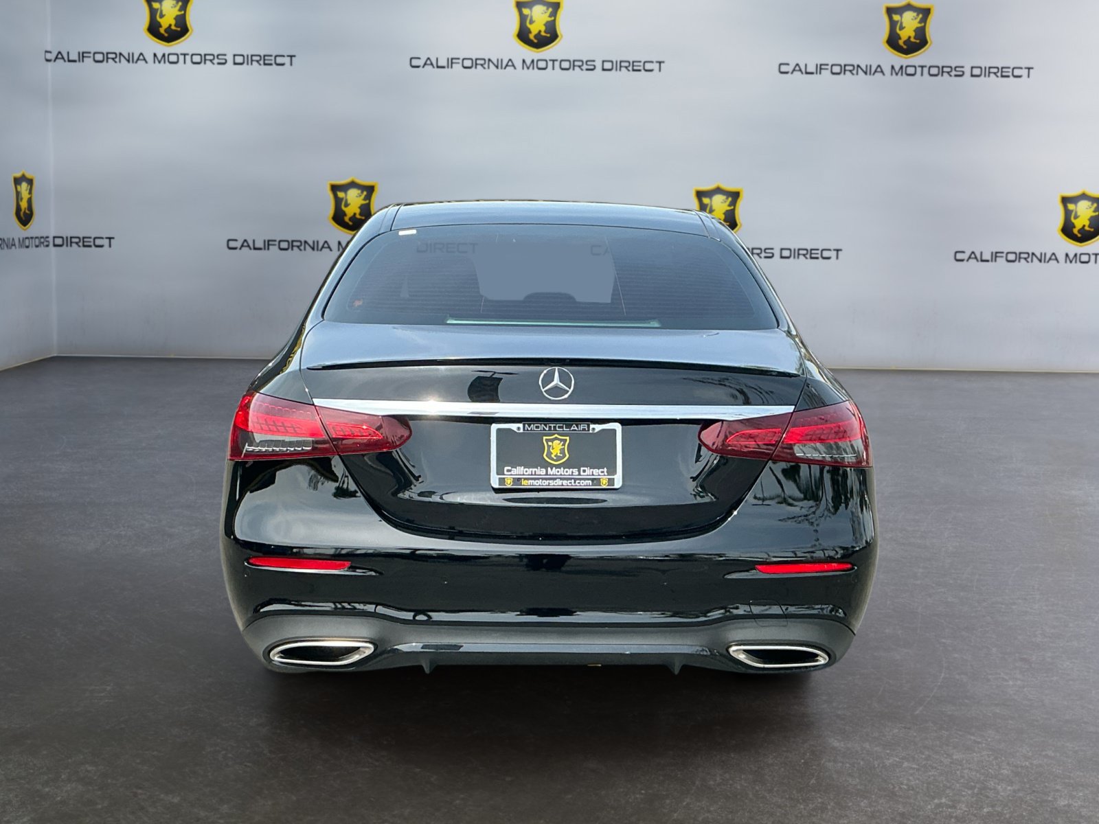 Used 2022 Mercedes-Benz E 350 Sedan w/ AMG Line Exterior image 4