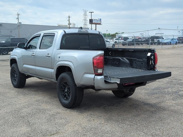 Used 2023 Toyota Tacoma SR AWD/4WD image 9