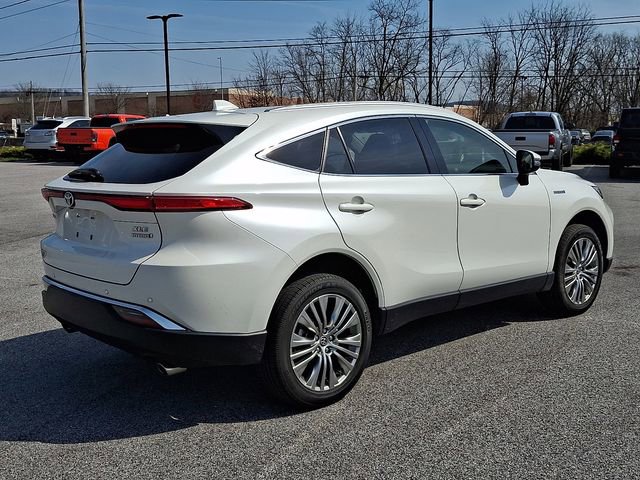 Used 2021 Toyota Venza XLE w/ Softex Package image 10