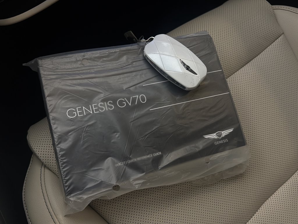 Certified 2026 Genesis GV70 2.5T Select AWD/4WD image 34