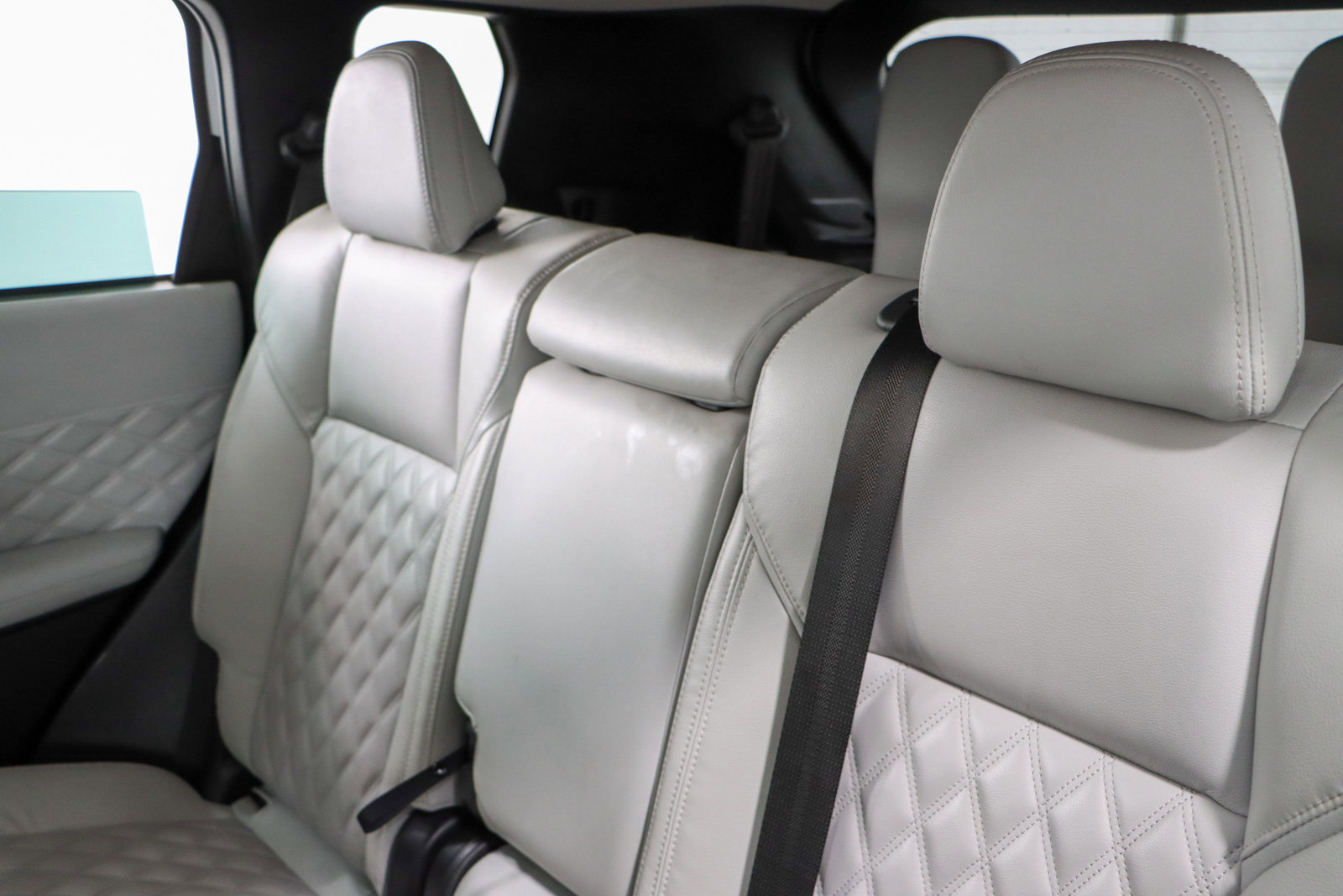 Used 2022 Mitsubishi Outlander SEL image 24