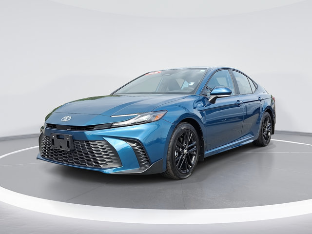 Used 2026 Toyota Camry SE w/ Convenience Package