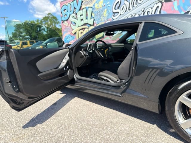 Used 2014 Chevrolet Camaro LS RWD image 15