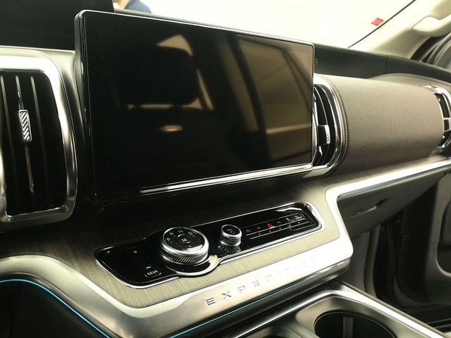 New 2025 Ford Expedition Max Platinum w/ Platinum Ultimate Package image 11