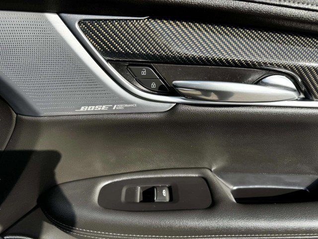 Used 2024 Cadillac XT6 Sport w/ Technology Package image 54