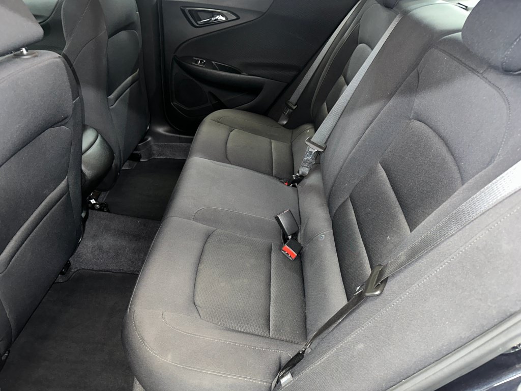Used 2022 Chevrolet Malibu LS FWD image 17