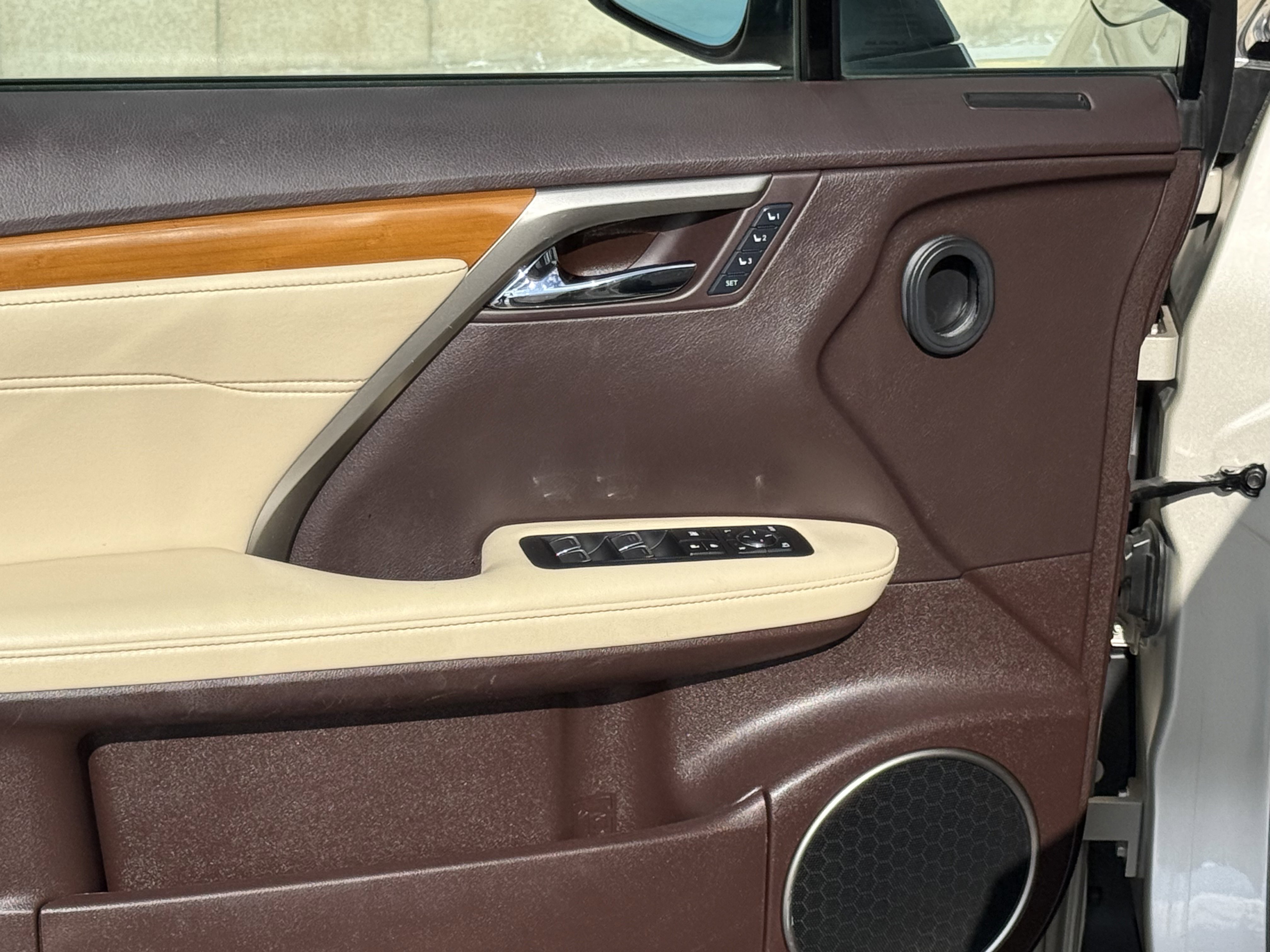 Used 2018 Lexus RX 350 FWD w/ Premium Package image 16