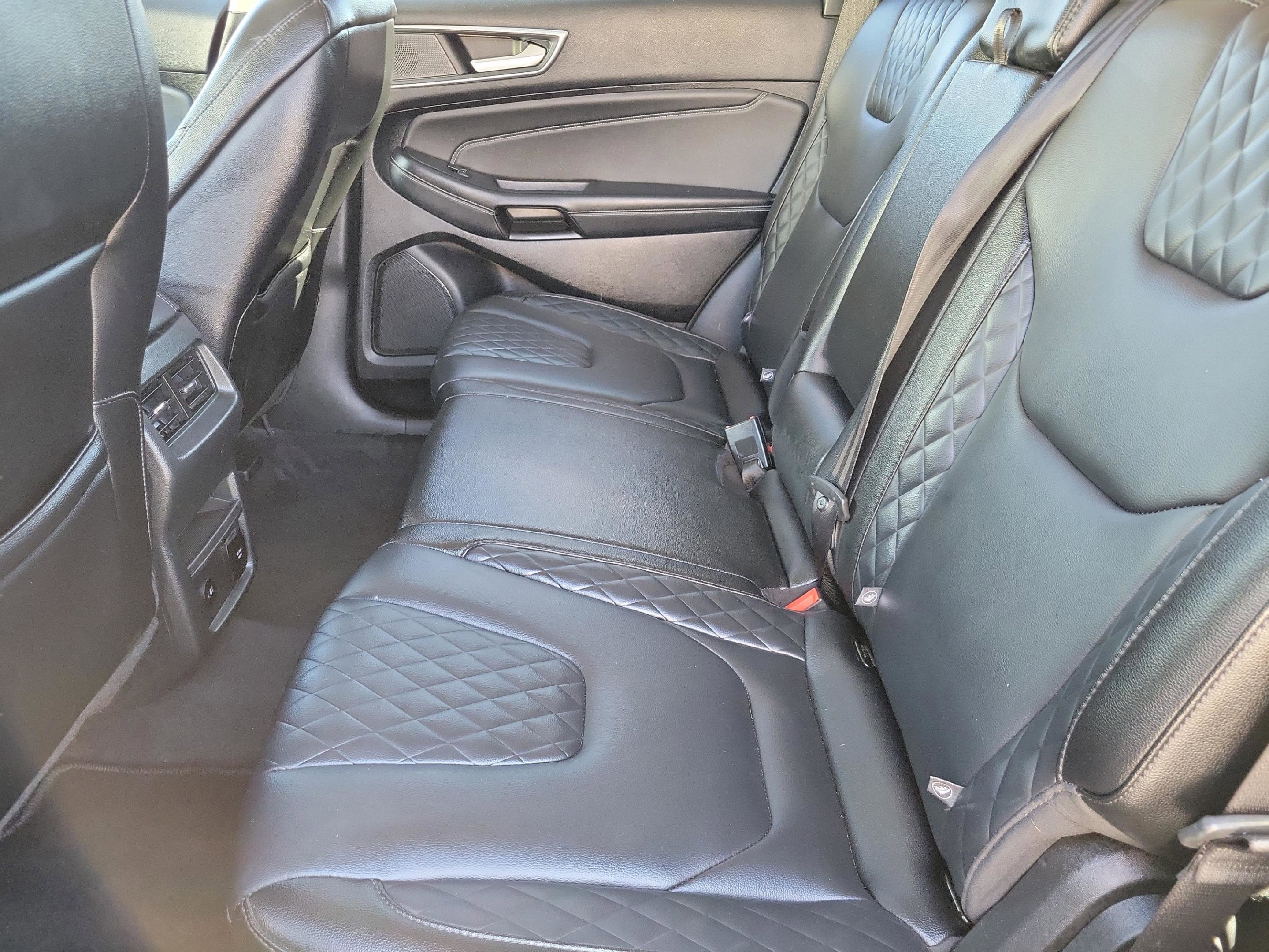 Used 2024 Ford Edge Titanium image 21