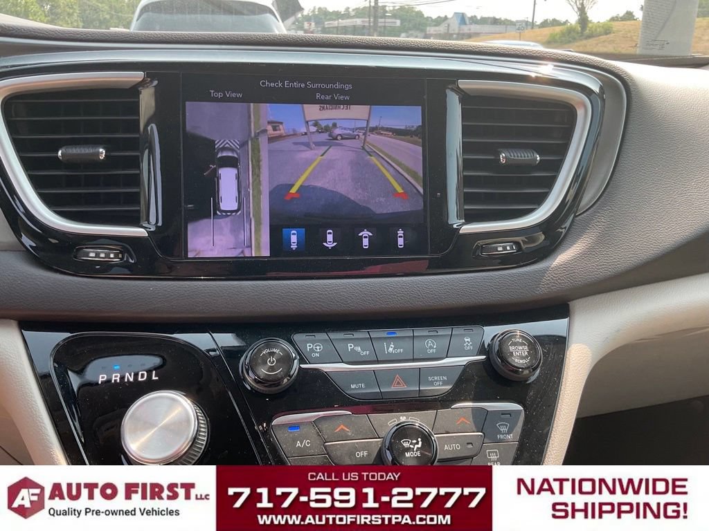 Used 2018 Chrysler Pacifica Touring-L w/ Advanced Safetytec Group FWD image 24