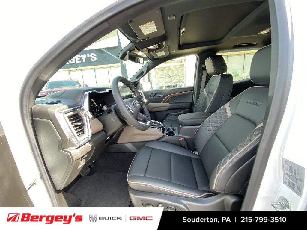 New 2026 GMC Canyon Denali w/ LPO, Black Badging Package AWD/4WD image 21