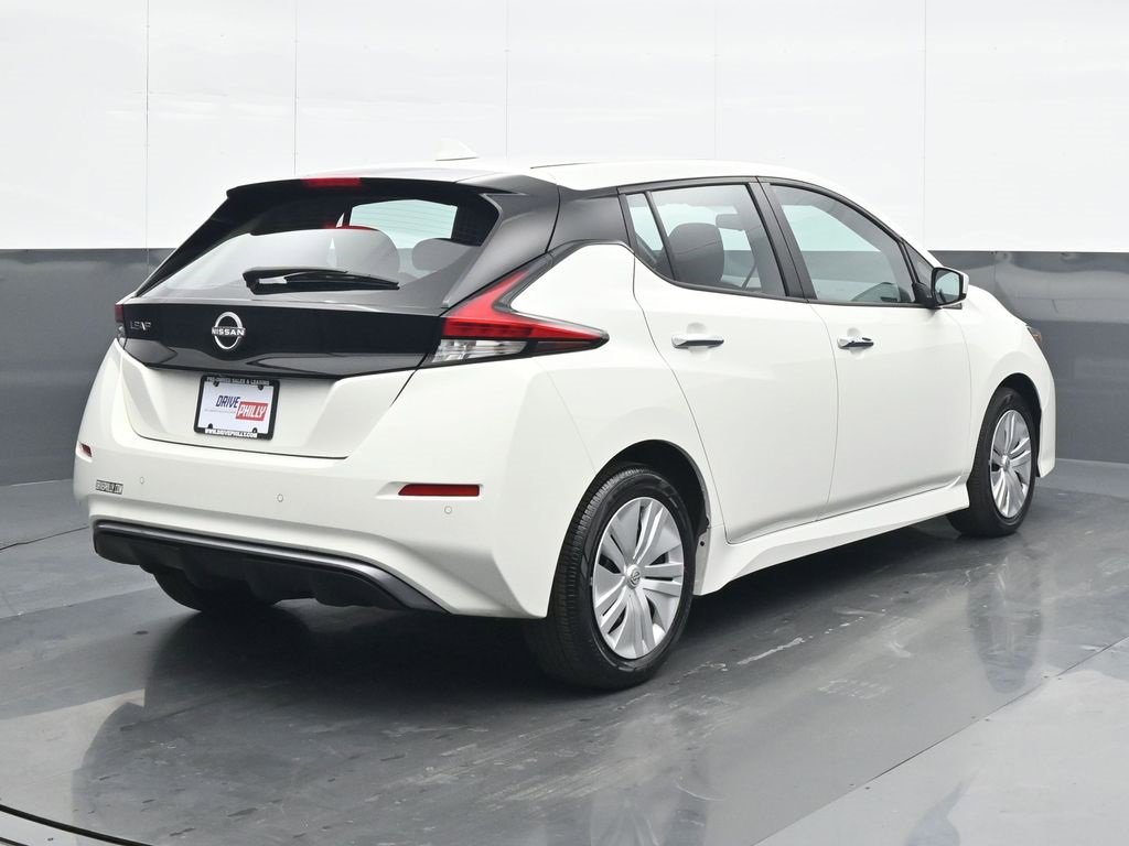 Used 2023 Nissan Leaf S image 6
