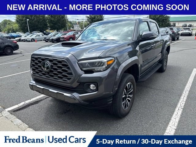 Used 2023 Toyota Tacoma TRD Sport w/ TRD Premium Sport Package AWD/4WD image 12