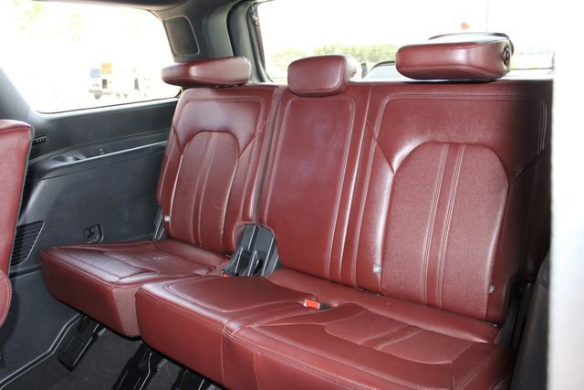 Used 2024 Ford Expedition Limited AWD/4WD image 30
