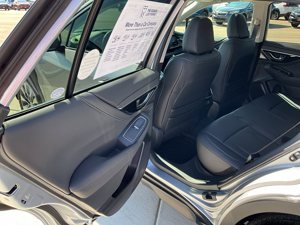New 2025 Subaru Outback Touring XT image 7