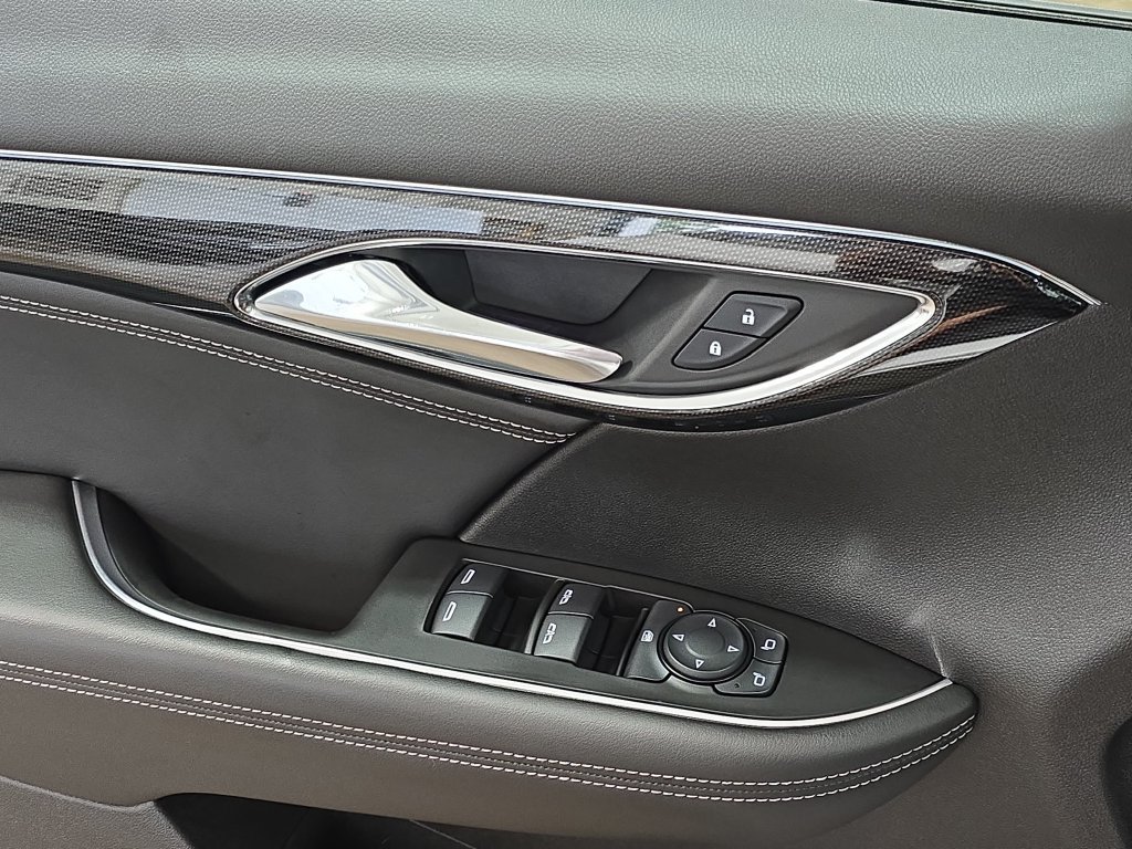 Used 2023 Buick Envision Preferred AWD/4WD image 30