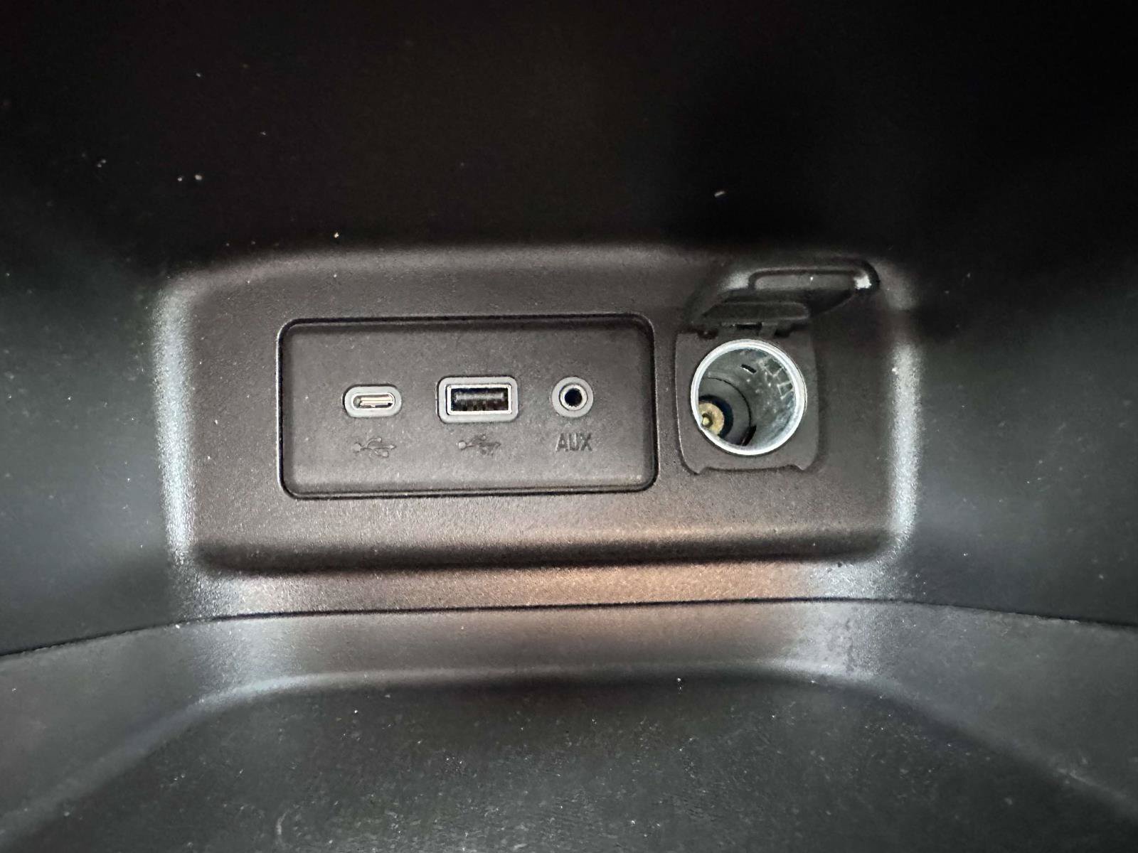 Used 2020 Chevrolet Equinox LT FWD image 25
