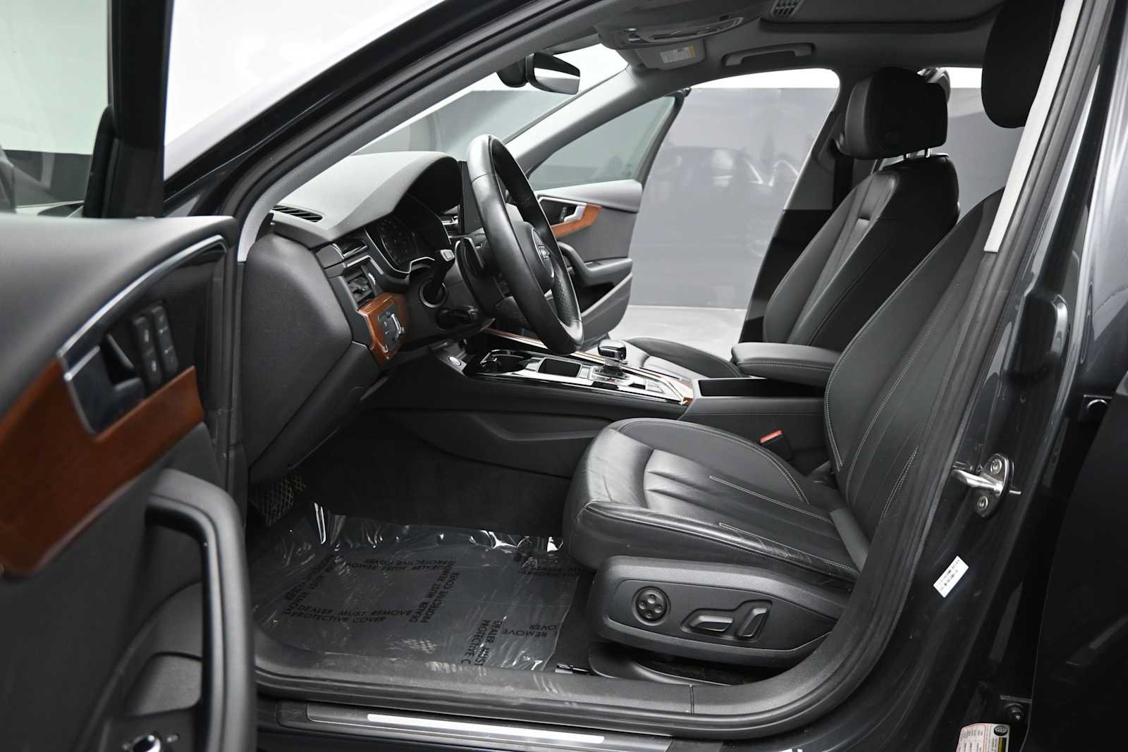 Used 2021 Audi A4 2.0T Premium w/ Convenience Package AWD/4WD image 15
