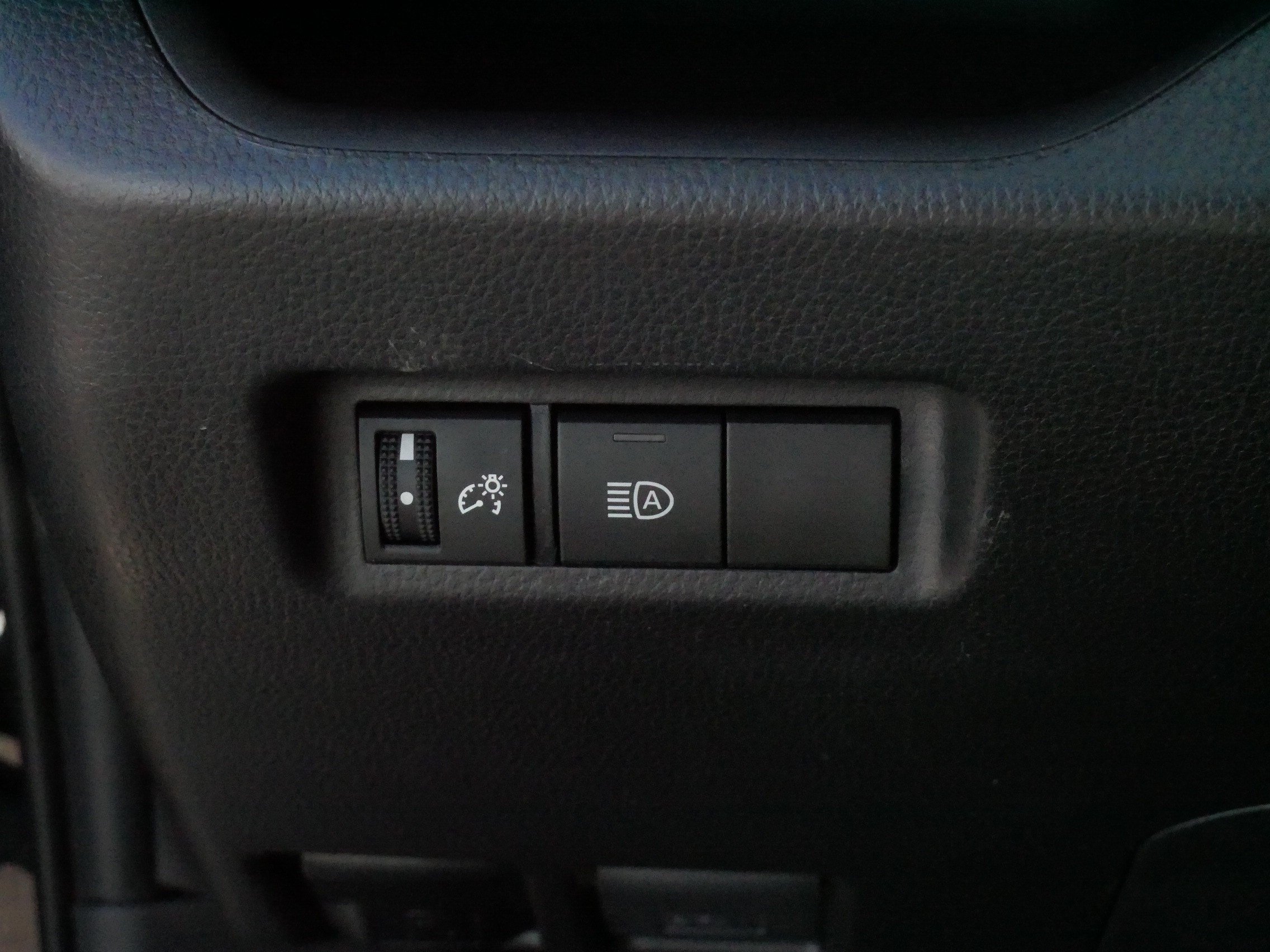 Certified 2025 Toyota RAV4 XLE AWD/4WD image 27