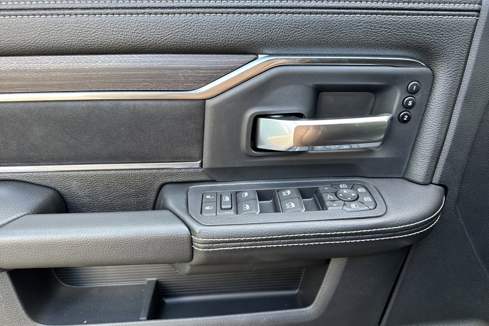 New 2026 RAM 3500 Laramie image 10