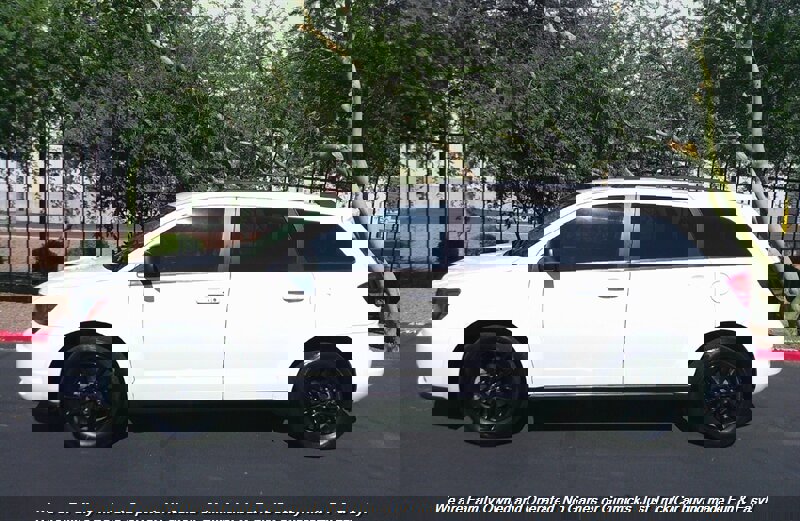 Used 2020 Dodge Journey SE w/ SE Popular Equipment Group image 8