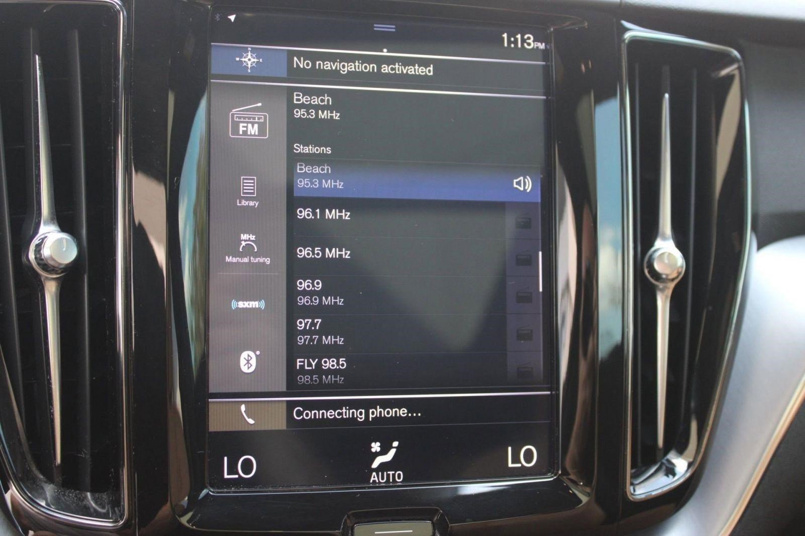 Used 2020 Volvo XC60 T5 Momentum w/ Protection Package Premier image 24