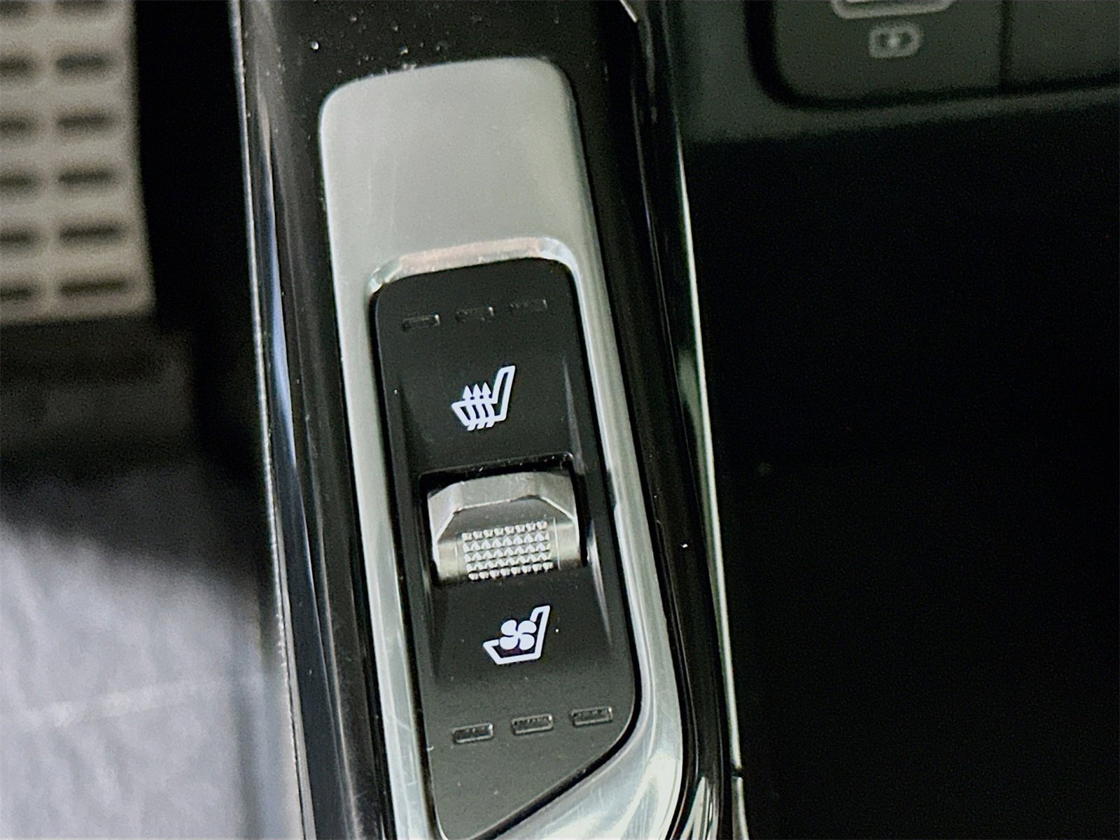 Used 2023 Kia Sorento SX Prestige image 21