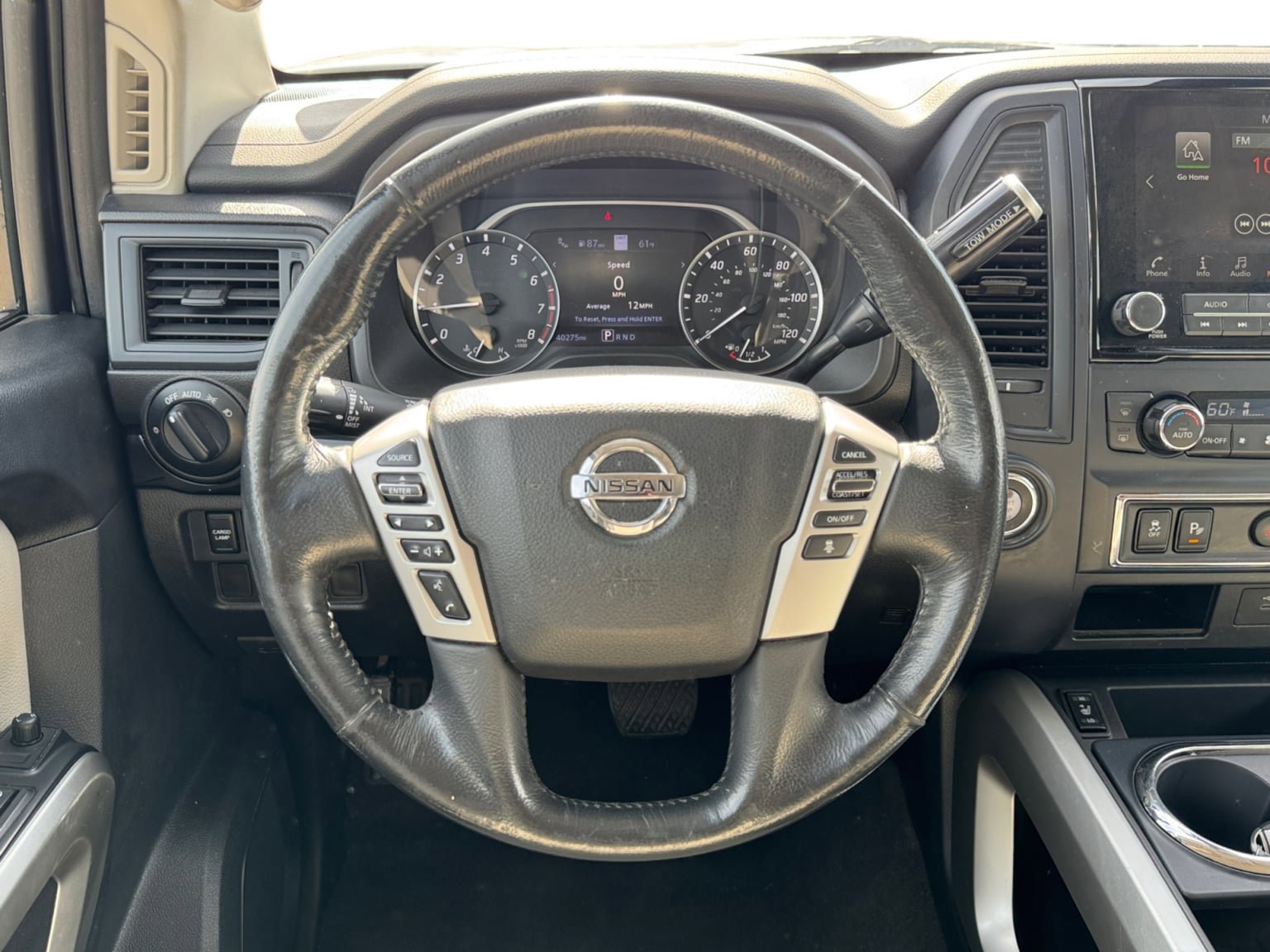 Used 2022 Nissan Titan SV w/ SV Convenience Package RWD image 13