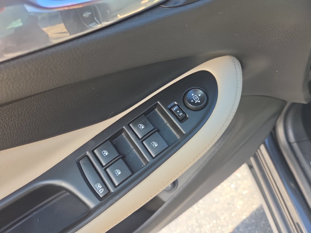 Certified 2019 Buick Envision Preferred FWD image 19