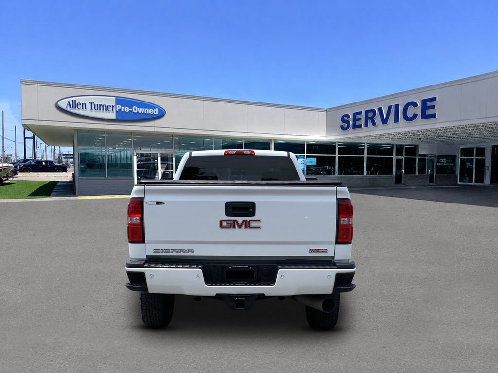 Used 2019 GMC Sierra 2500 SLT w/ Duramax Plus Package AWD/4WD image 7