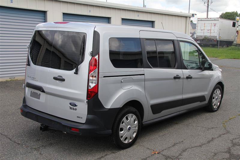 Used 2023 Ford Transit Connect XL FWD image 5