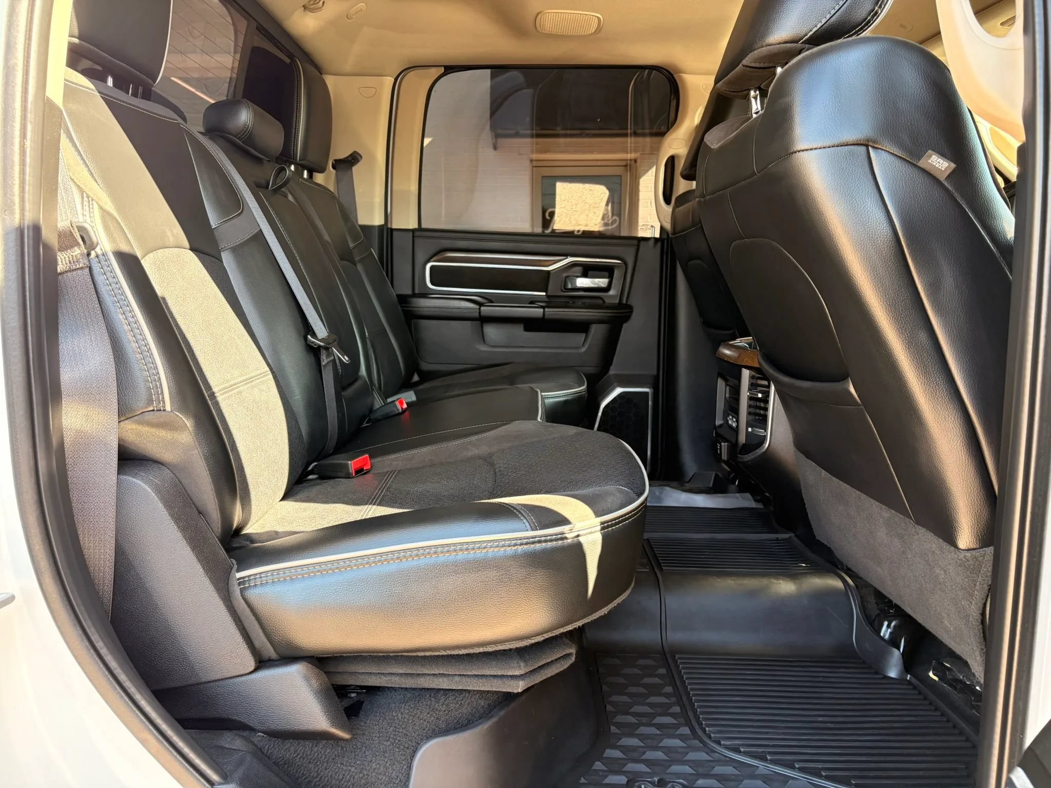 Used 2022 RAM 2500 Laramie AWD/4WD image 10
