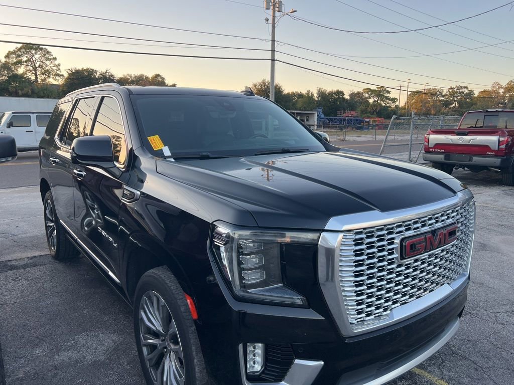 Used 2021 GMC Yukon Denali w/ Denali Premium Package image 2