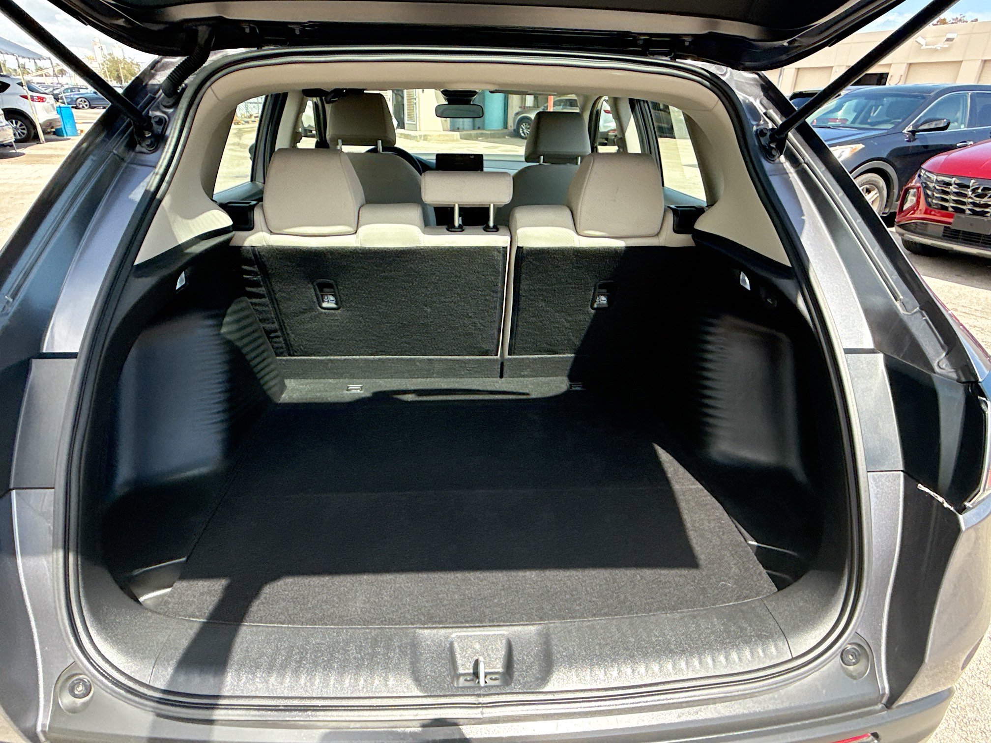 Used 2024 Honda HR-V LX image 23