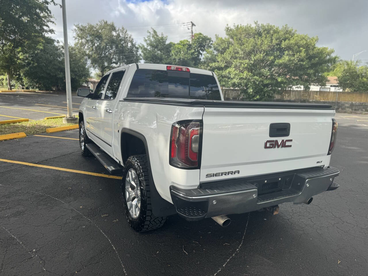 Used 2017 GMC Sierra 1500 SLT image 8