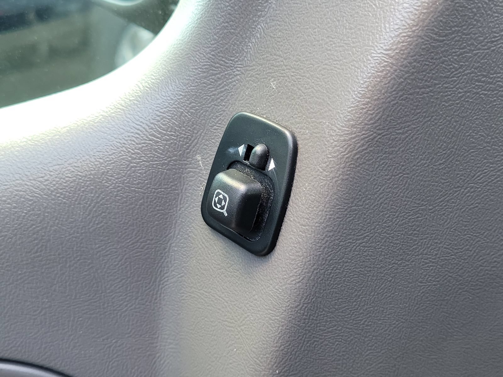 Used 2001 Ford Explorer Sport Trac 4x4 image 18