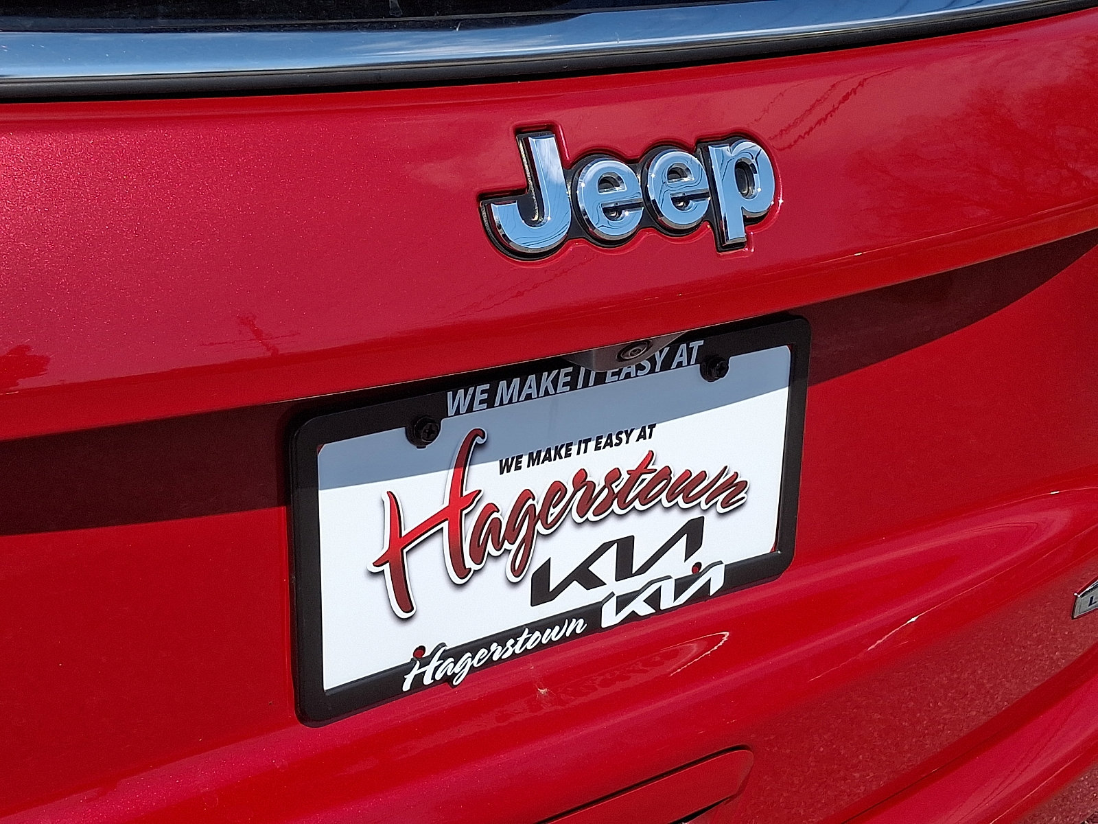 Used 2024 Jeep Compass Latitude image 30