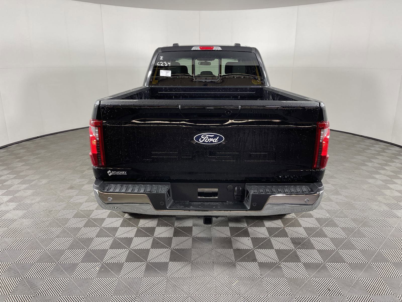 New 2025 Ford F150 XLT w/ Equipment Group 303A High image 4