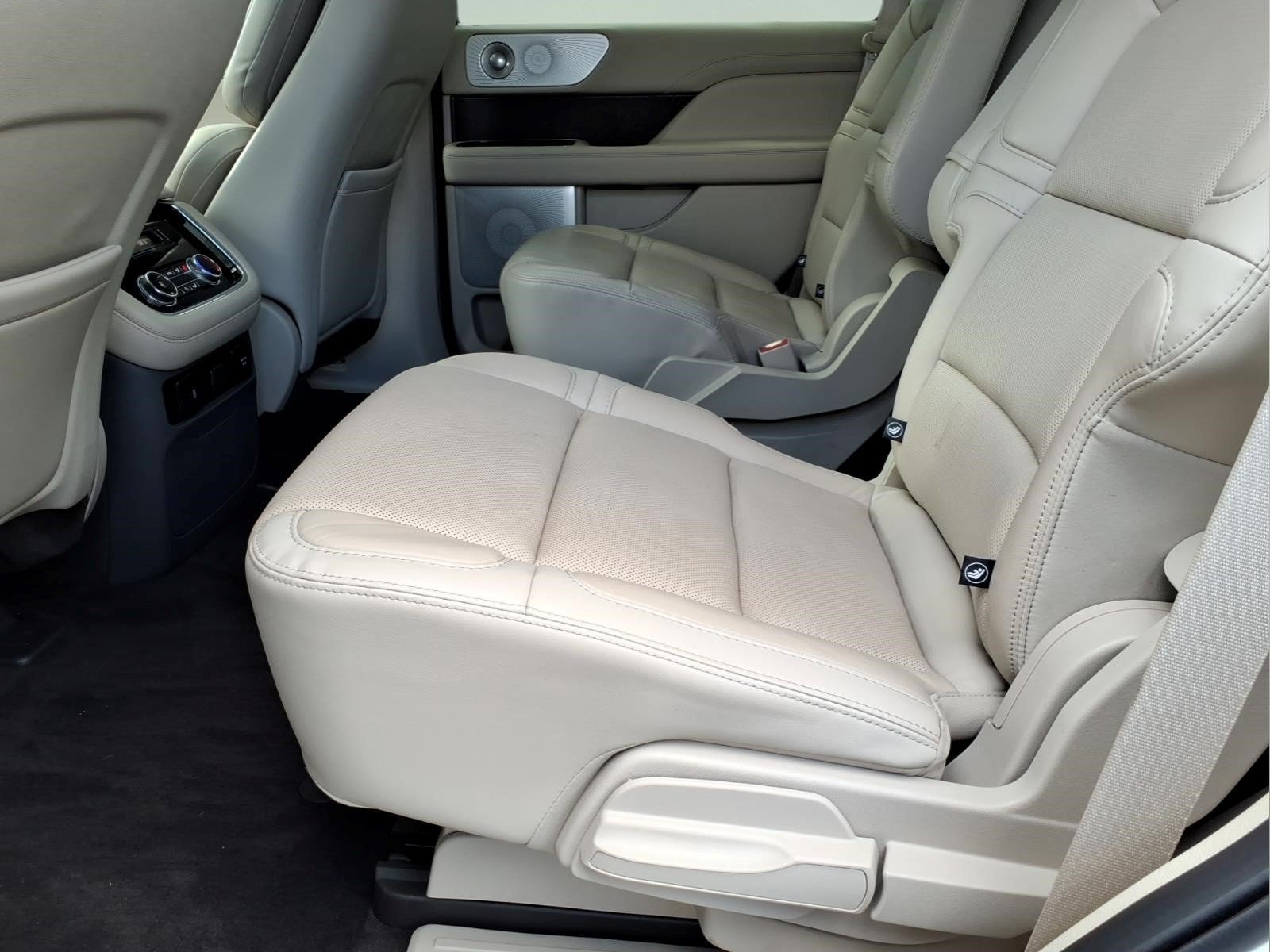 Certified 2021 Lincoln Navigator Reserve AWD/4WD image 20