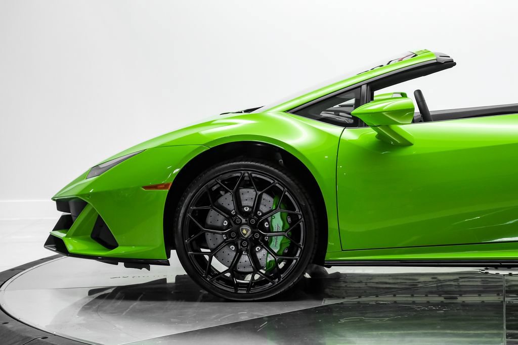 Used 2024 Lamborghini Huracan EVO AWD/4WD image 15