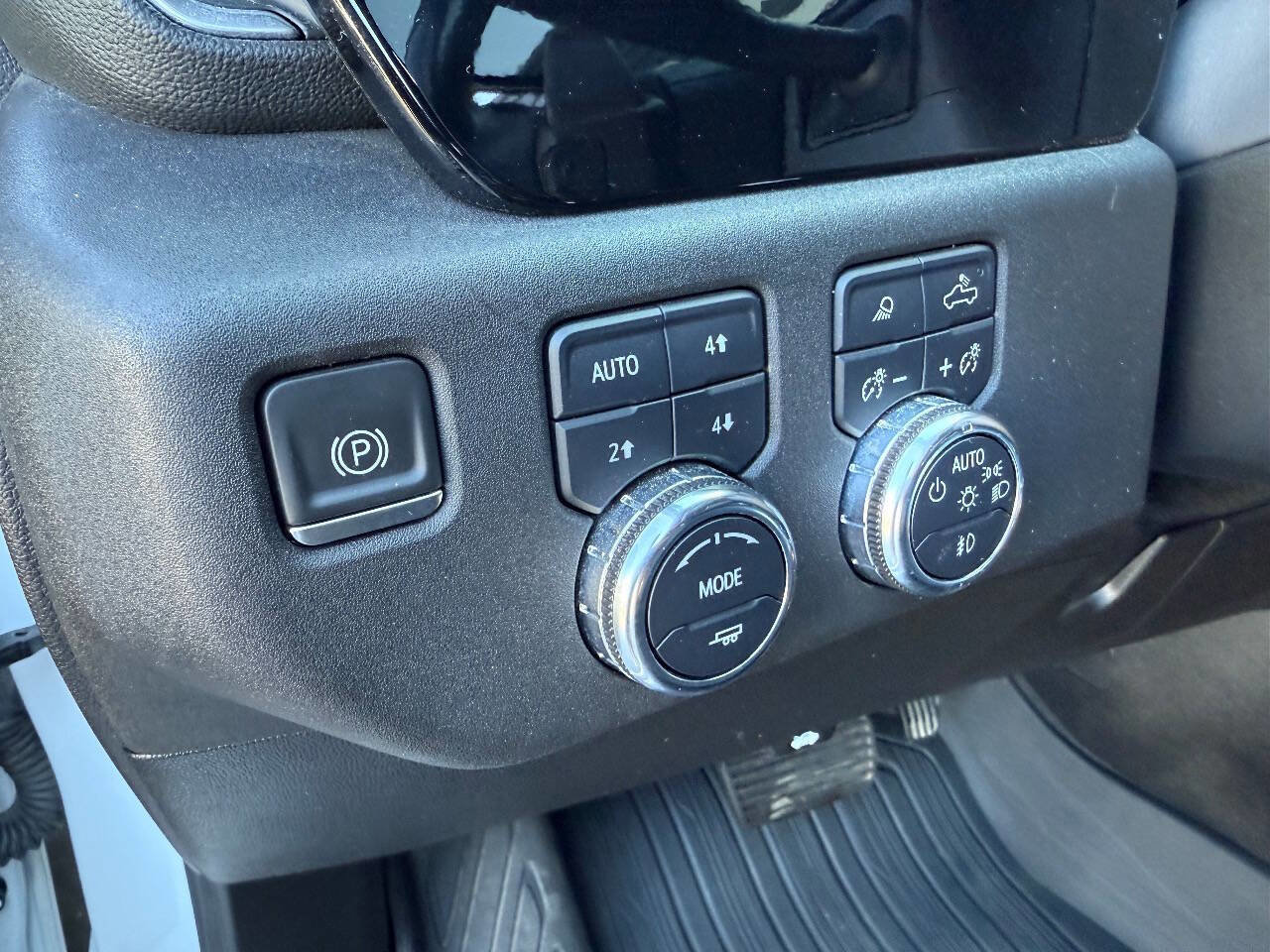 Used 2022 GMC Sierra 1500 Elevation w/ Elevation Premium Package image 16