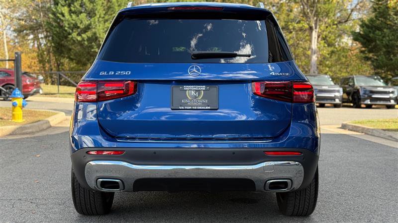 Used 2024 Mercedes-Benz GLB 250 4MATIC image 7