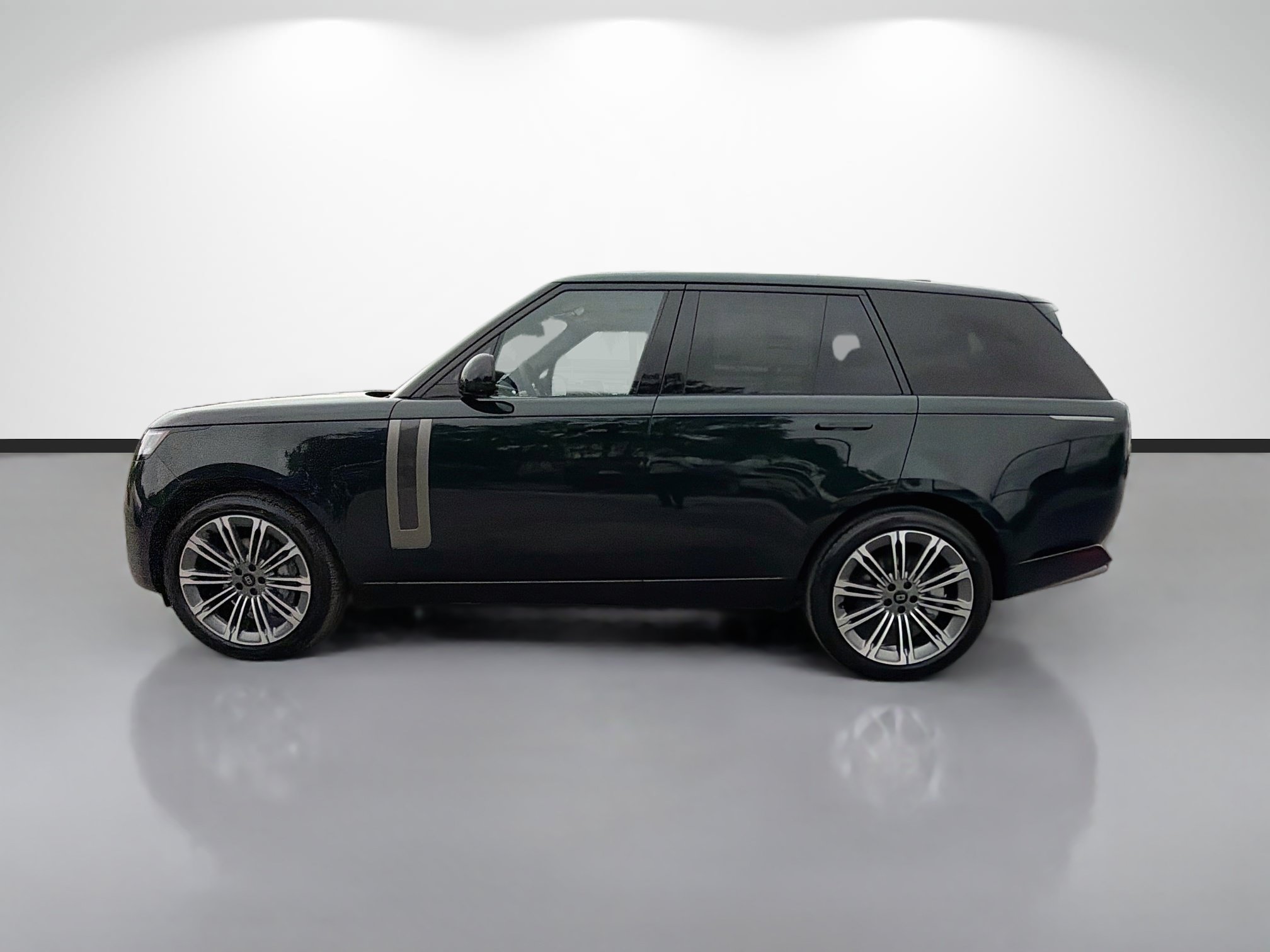 New 2027 Land Rover Range Rover SE AWD/4WD image 2