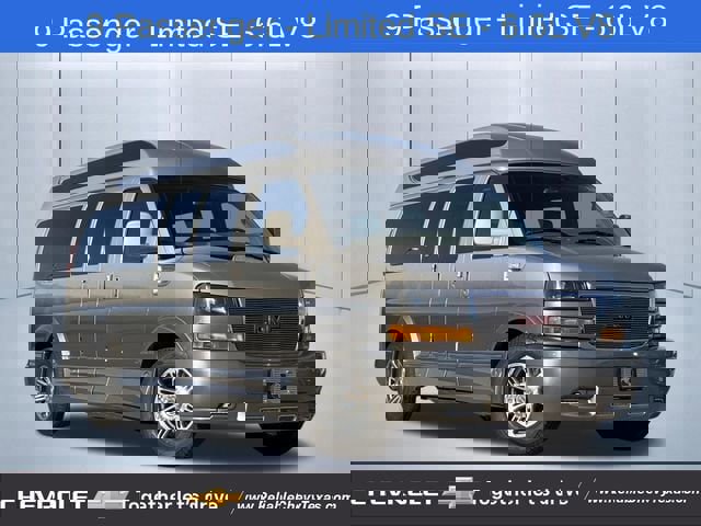 Used 2022 GMC Savana 2500 Extended w/ Enhanced Convenience Package image 1