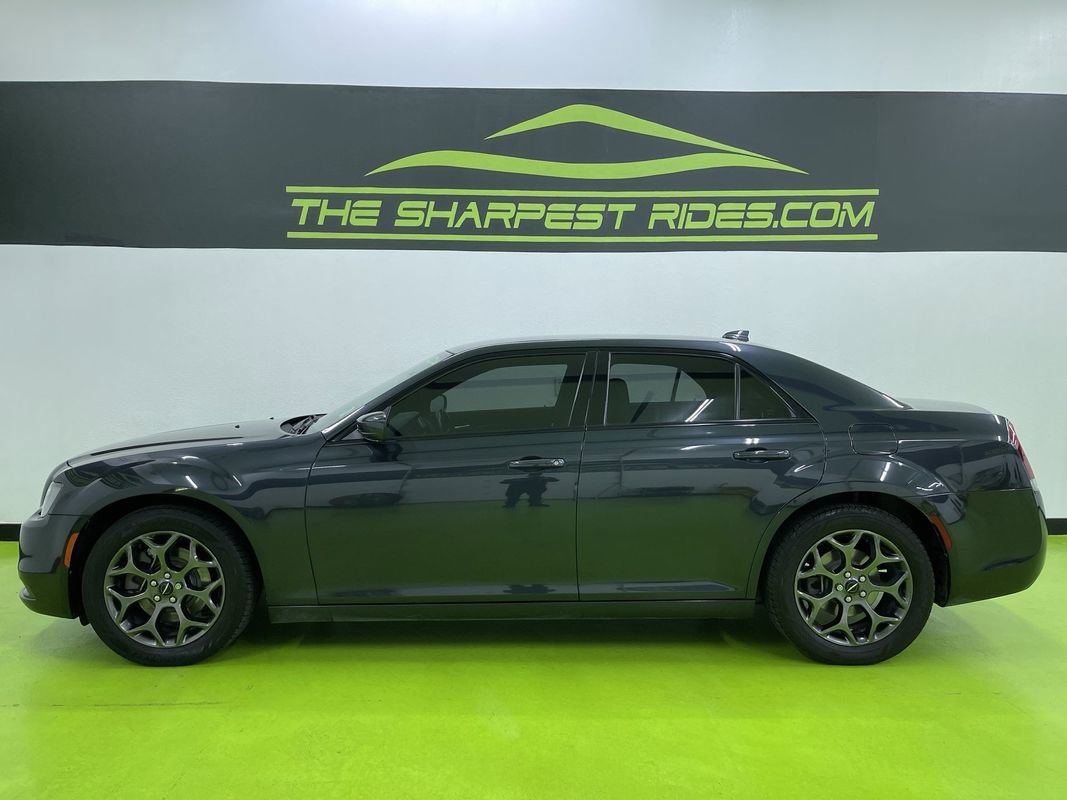Used 2017 Chrysler 300 S image 6