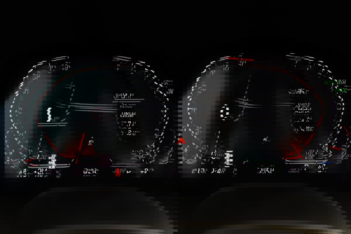 Used 2025 BMW 840i xDrive w/ M Sport Professional Package image 15