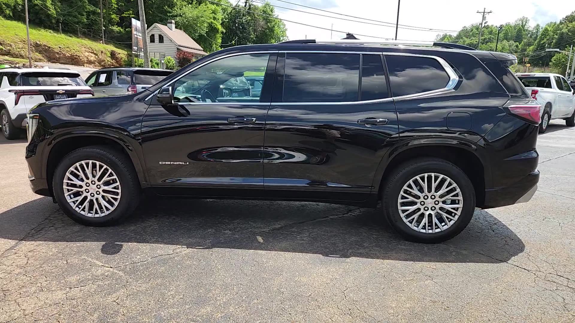 Used 2026 GMC Acadia Denali w/ Super Cruise Package AWD/4WD image 16