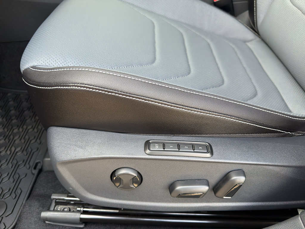 New 2026 Volkswagen Jetta SEL image 18