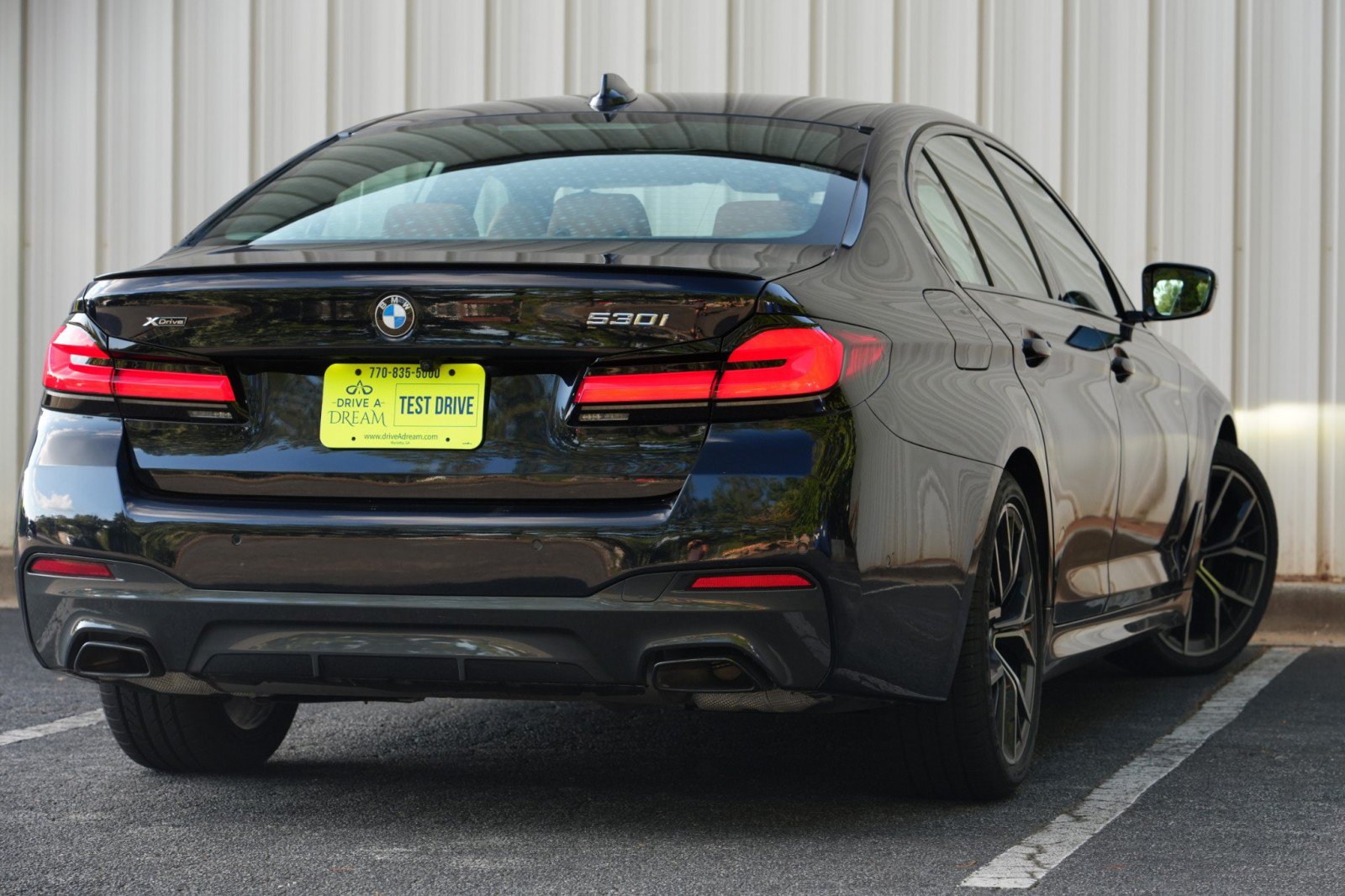 Used 2023 BMW 530i xDrive w/ M Sport Package AWD/4WD image 5